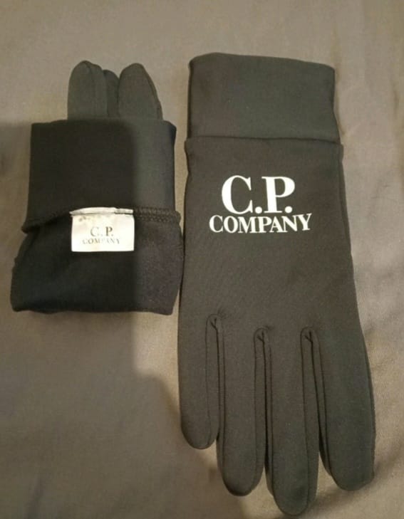 CP Company Gloves Green (quantity 50)